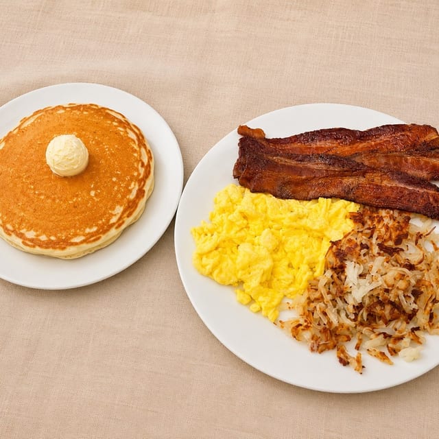 Benny's Combo Plate.